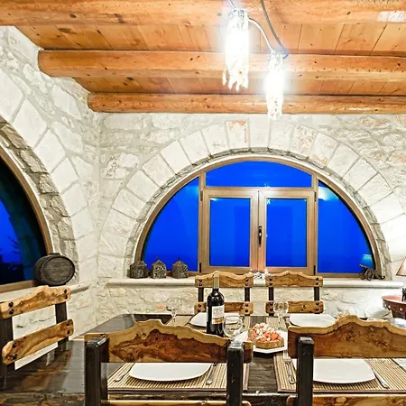Poseidon Master Appartement *